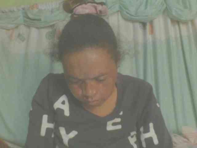 LorahXVane webcam