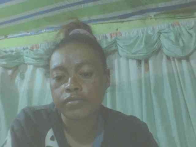LorahXVane webcam