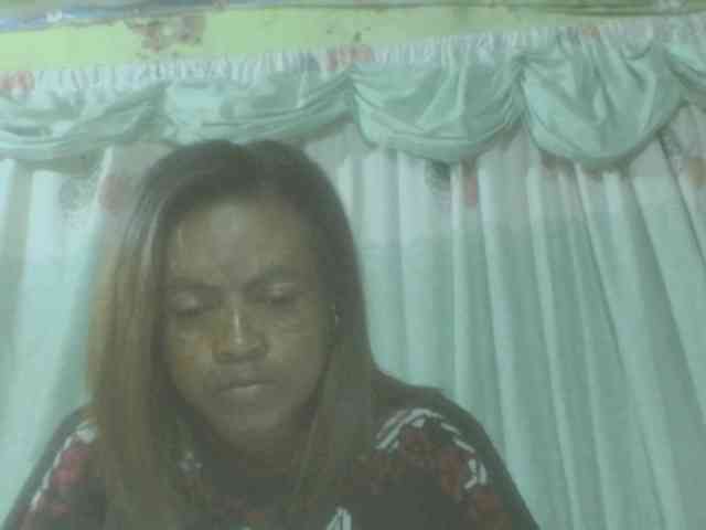 LorahXVane webcam