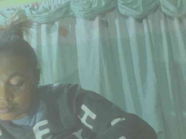 LorahXVane webcam