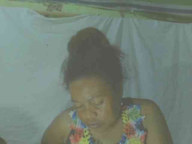 LorahXVane webcam