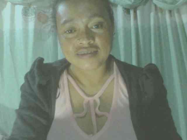 LorahXVane webcam