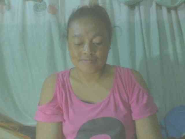 LorahXVane webcam