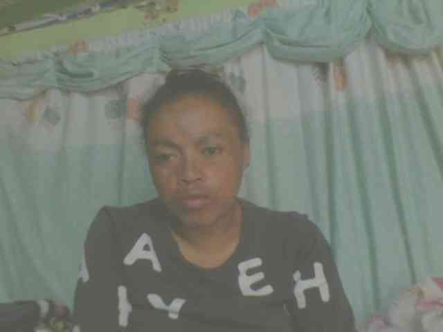 LorahXVane webcam