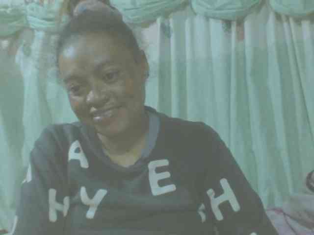 LorahXVane webcam