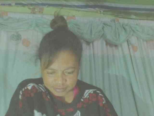 LorahXVane webcam