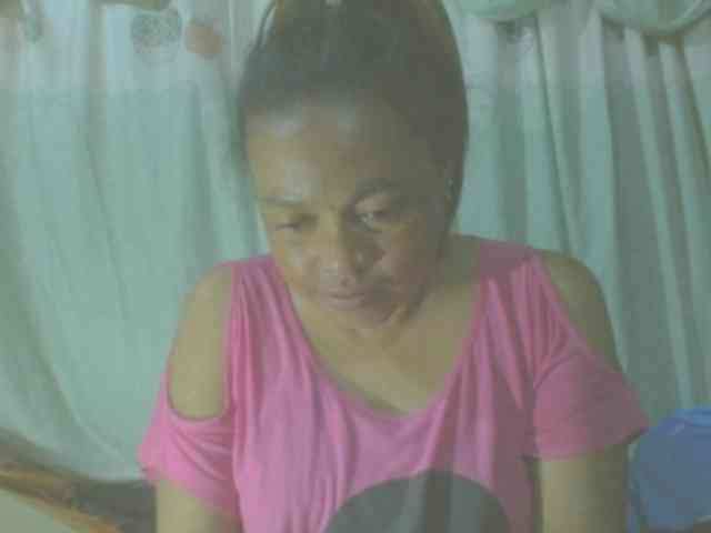 LorahXVane webcam