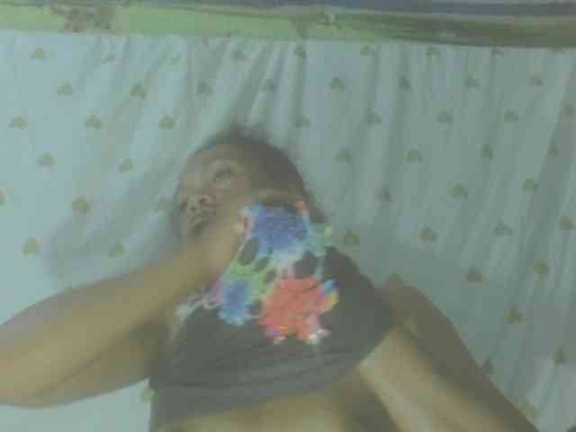 LorahXVane webcam