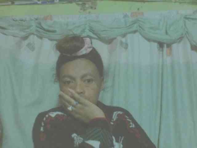 LorahXVane webcam