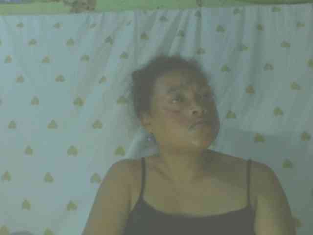 LorahXVane webcam