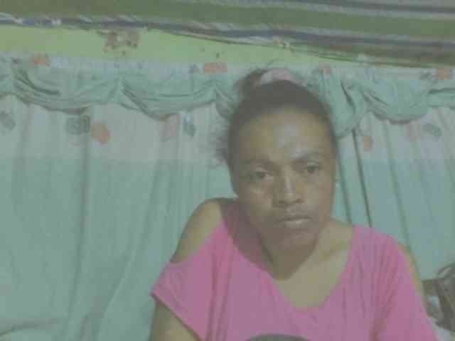 LorahXVane webcam