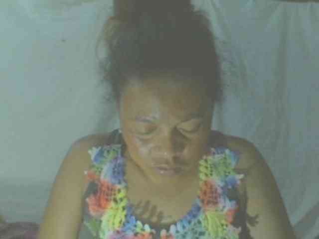 LorahXVane webcam