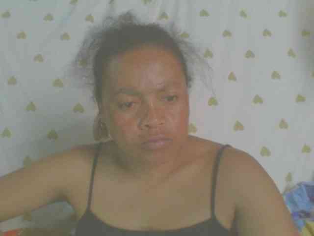 LorahXVane webcam