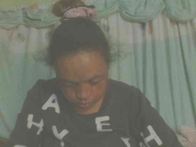 LorahXVane webcam