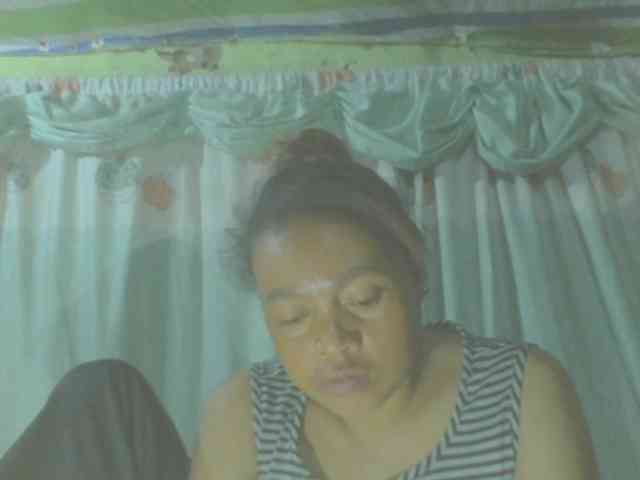 LorahXVane webcam
