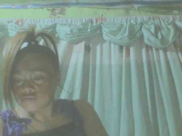 LorahXVane webcam