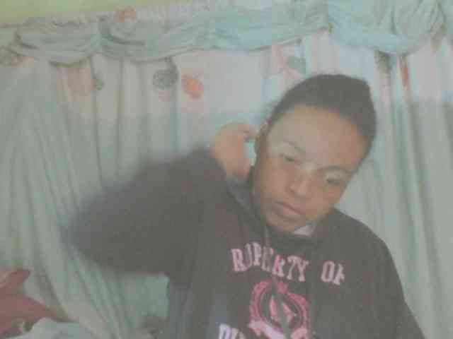 LorahXVane webcam