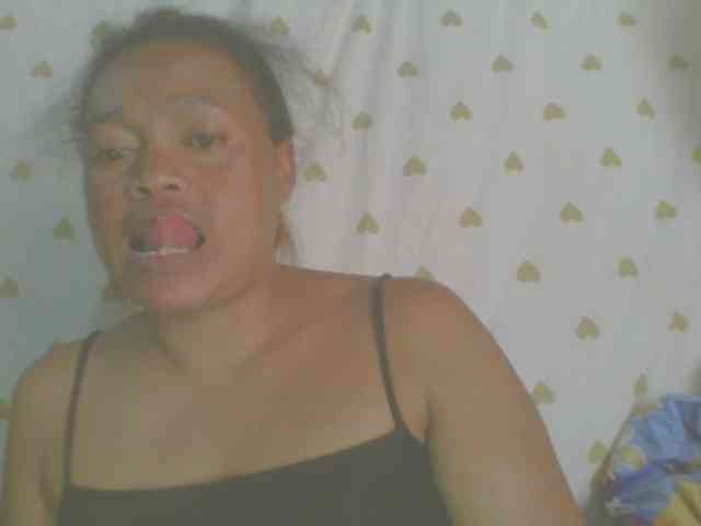 LorahXVane webcam