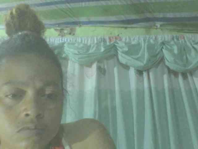 LorahXVane webcam