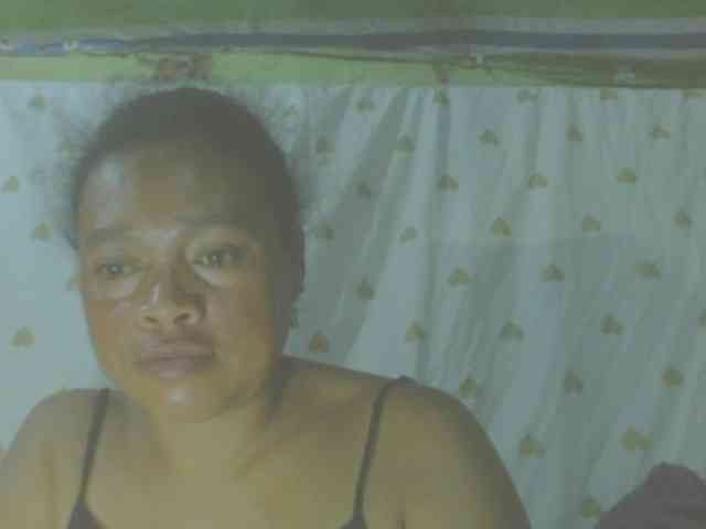 LorahXVane webcam