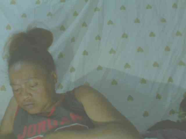 LorahXVane webcam