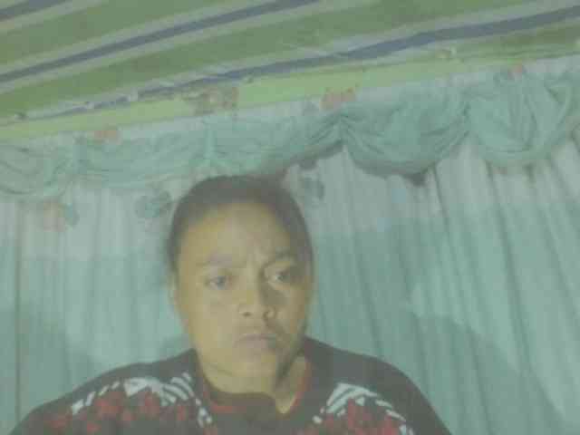 LorahXVane webcam