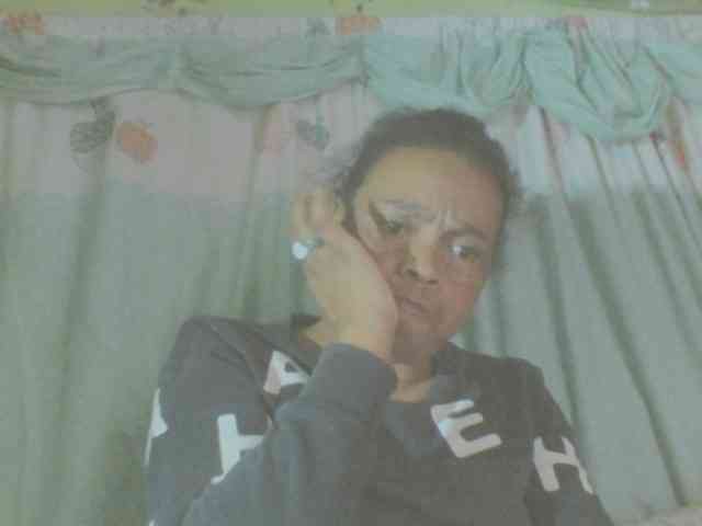 LorahXVane webcam