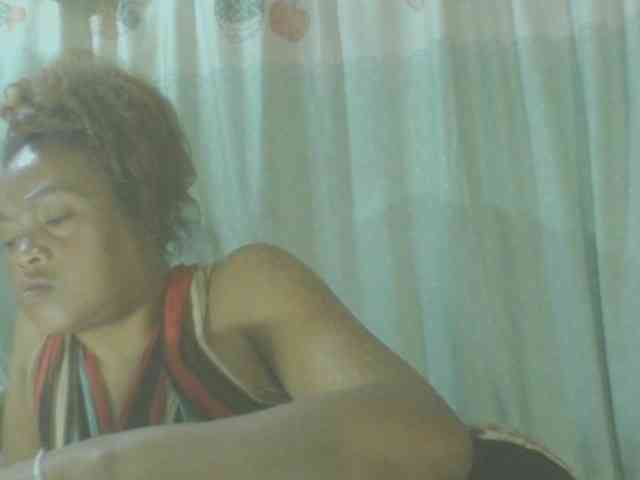 LorahXVane webcam