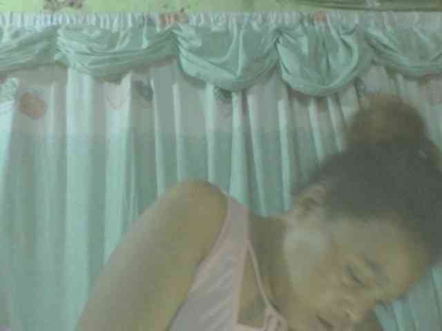 LorahXVane webcam