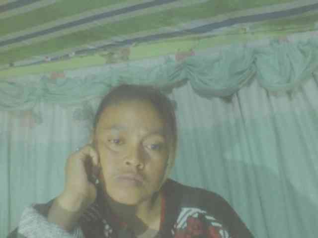 LorahXVane webcam