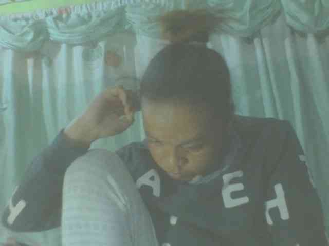 LorahXVane webcam