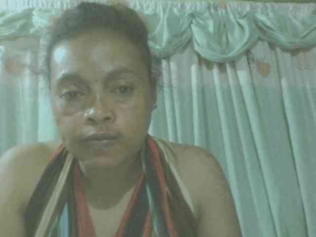 LorahXVane webcam