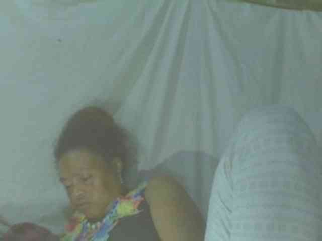 LorahXVane webcam