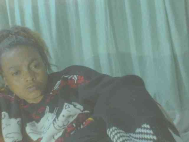 LorahXVane webcam