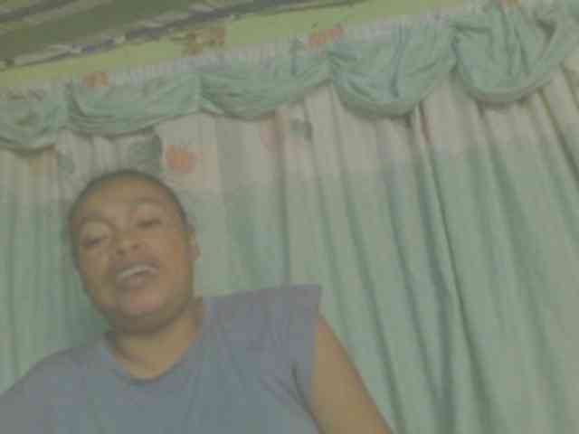LorahXVane webcam