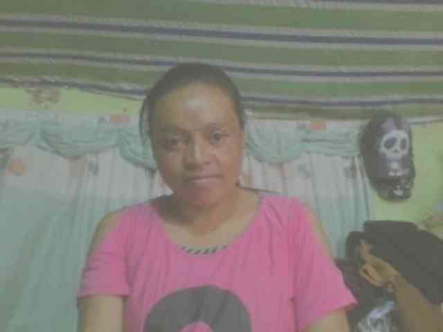 LorahXVane webcam