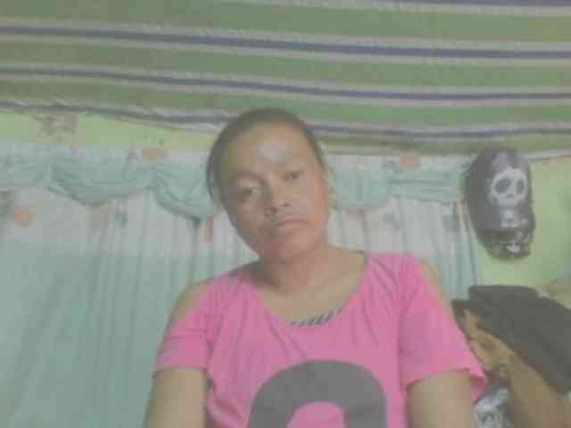 LorahXVane webcam