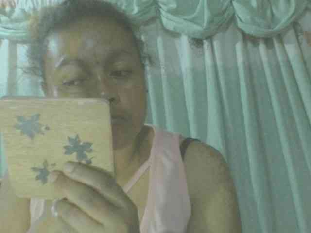LorahXVane webcam