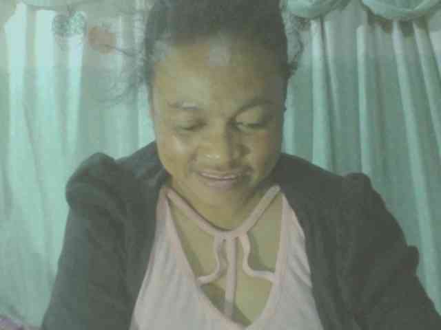 LorahXVane webcam