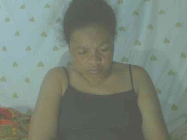 LorahXVane webcam