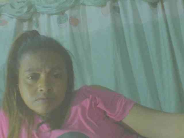LorahXVane webcam