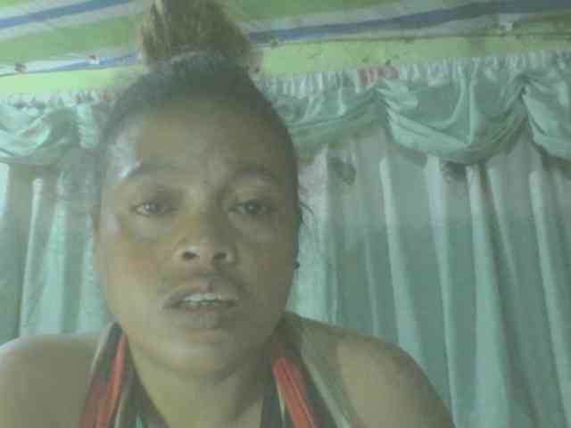 LorahXVane webcam