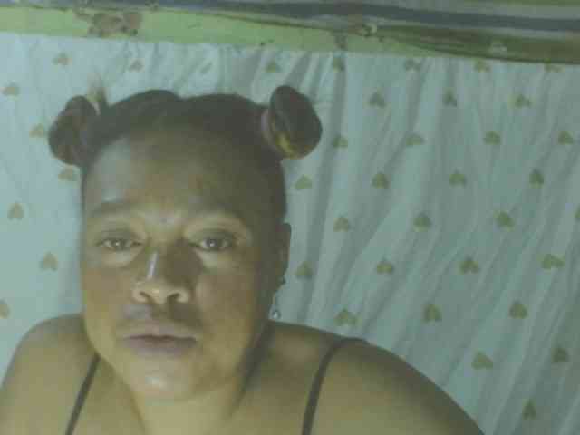 LorahXVane webcam