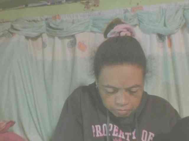 LorahXVane webcam