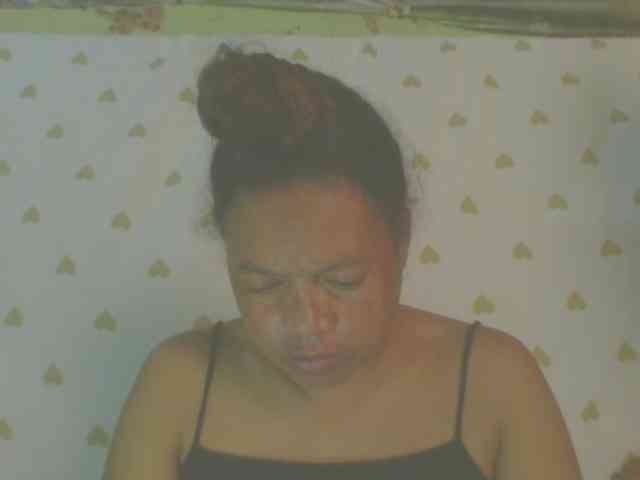 LorahXVane webcam