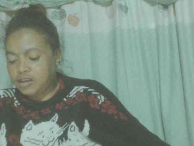 LorahXVane webcam