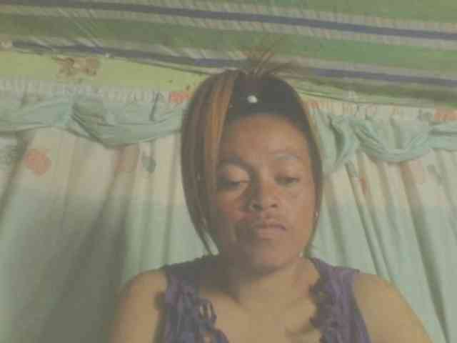 LorahXVane webcam