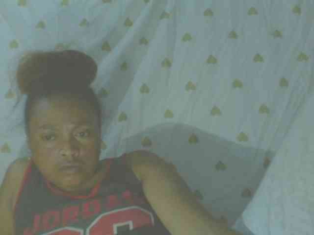 LorahXVane webcam