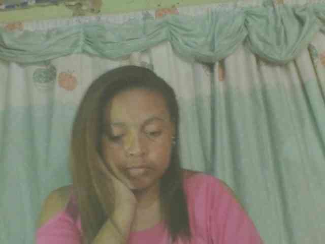 LorahXVane webcam