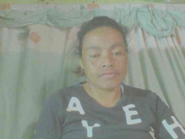 LorahXVane webcam